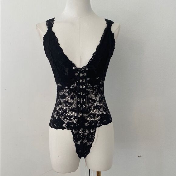 Free People Black Lace Gazy Eyes Lace-Up Bodysuit Size XS - Picture 4 of 11